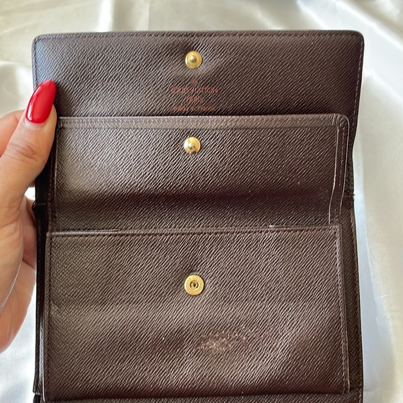 LOUIS VUITTON Damier Elise Wallet - Picture 3 of 5